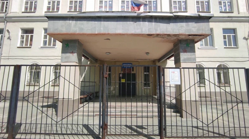 Раненный в школе Екатеринбурга мальчик перешёл на домашнее обучение