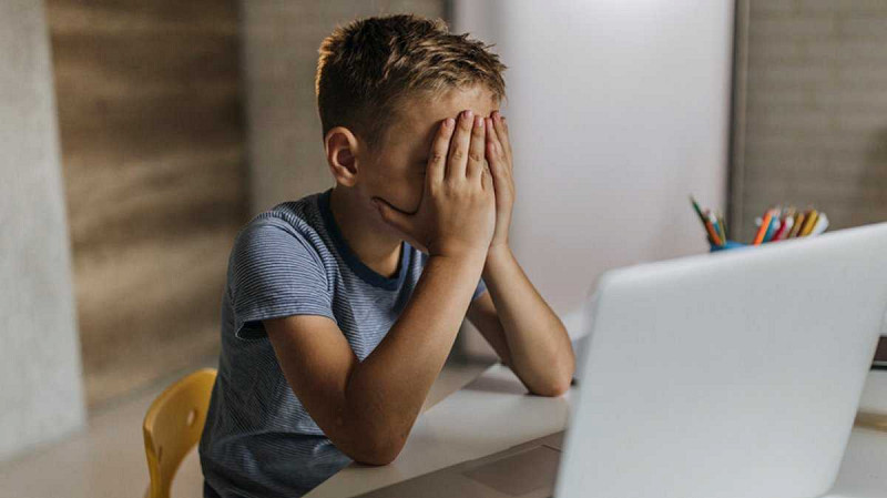 Посты родителей в сети увеличивают риск кибербуллинга их детей