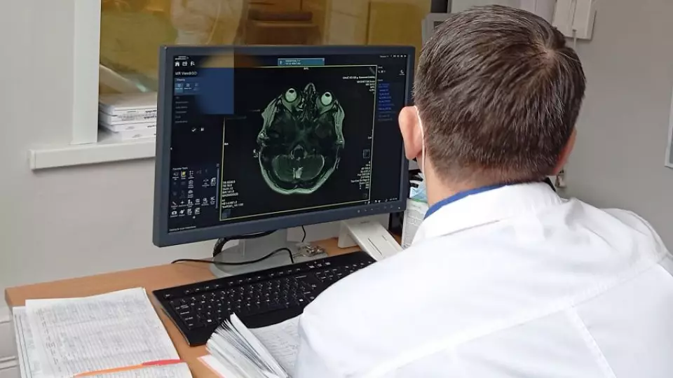 Свердловские врачи вернули к жизни мужчину, который провёл в коме 47 дней