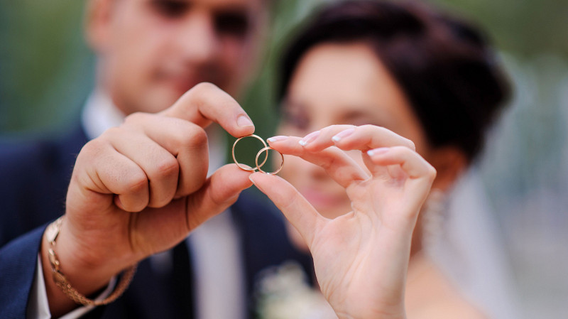 В Госдуму России внесено предложение о выплатах семейным парам за долгий брак