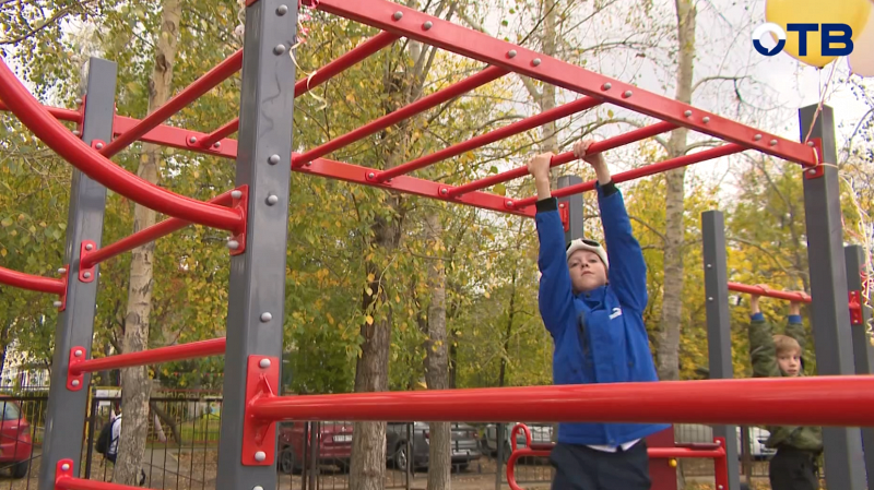 Покупки с пользой: как «Верный отличник» прокачивает школьные спортзалы