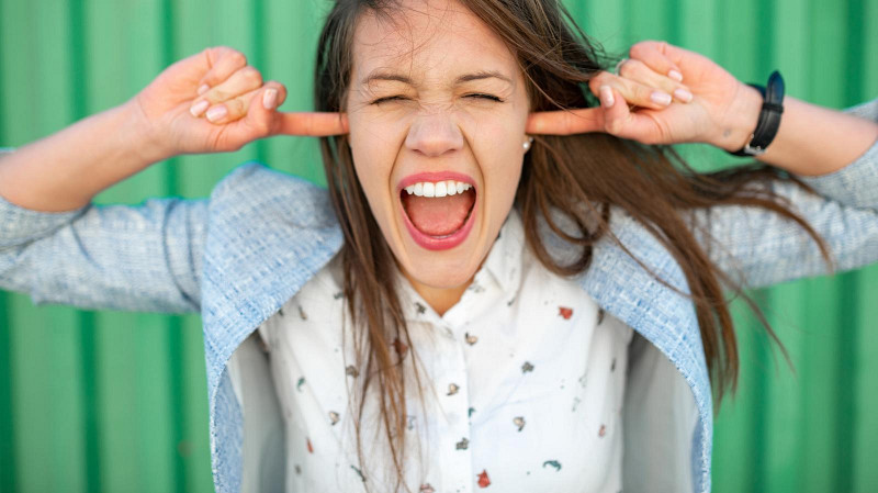 Психиатр Дмитрий Карелин рассказал, как избавиться от навязчивых мелодий