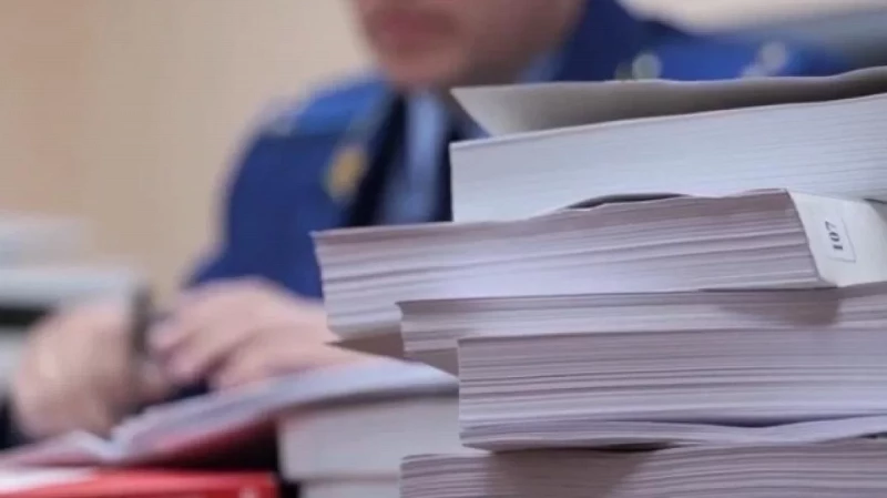 Прокуратура помогла взыскать 2 млн рублей с больницы в Нижней Туре