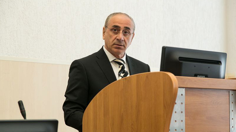 Замминистра образования Свердловской области Юрия Зеленова уволили