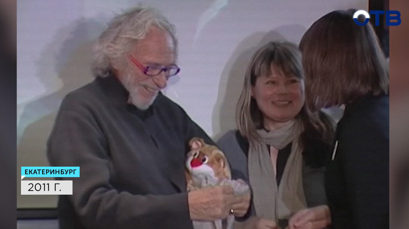 Пьер Ришар посетил Храм-на-Крови в Екатеринбурге