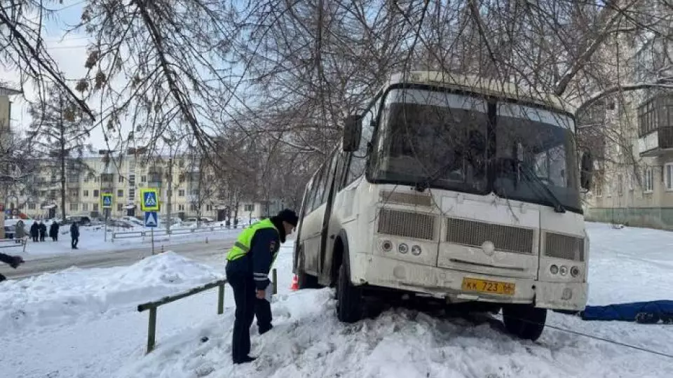 В Каменске-Уральском автобус сбил пешеходов