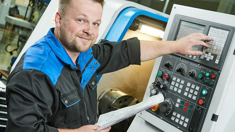 Уралвагонзавод запустил центр для обучения операторов ЧПУ