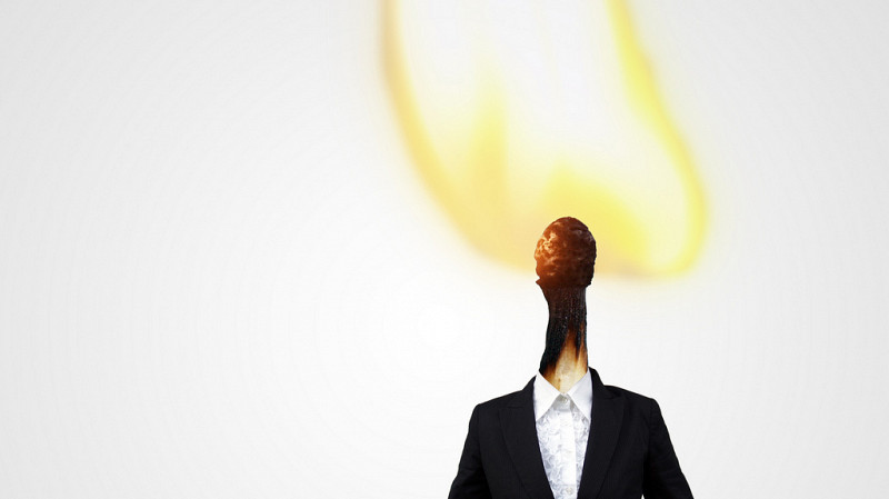 Психолог дал советы по борьбе с профессиональным выгоранием