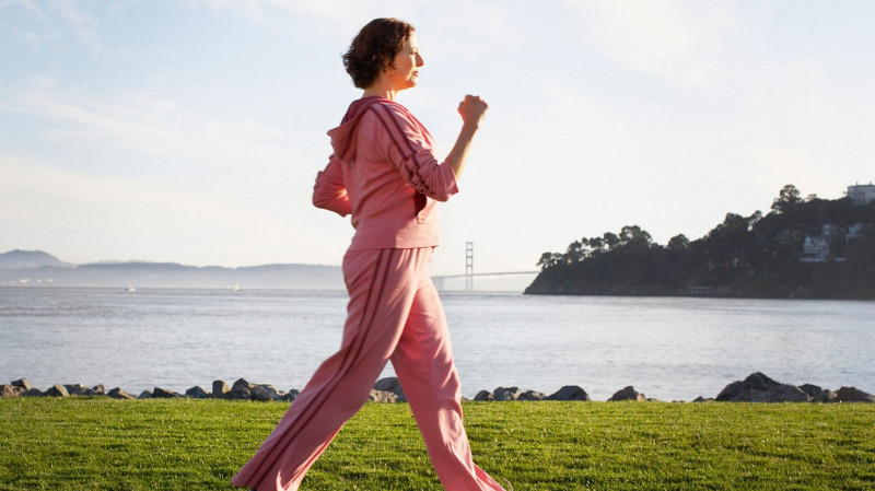 Почему ходьба укрепляет здоровье и снижает стресс?