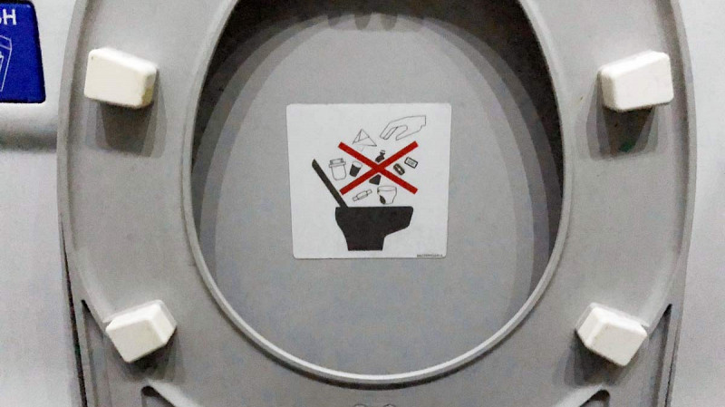 Мэрия Среднеуральска призвала горожан не выбрасывать в унитаз пододеяльники