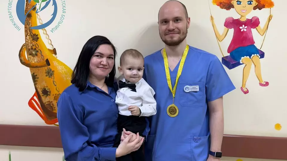 Юный сургутянин победил рак глаза