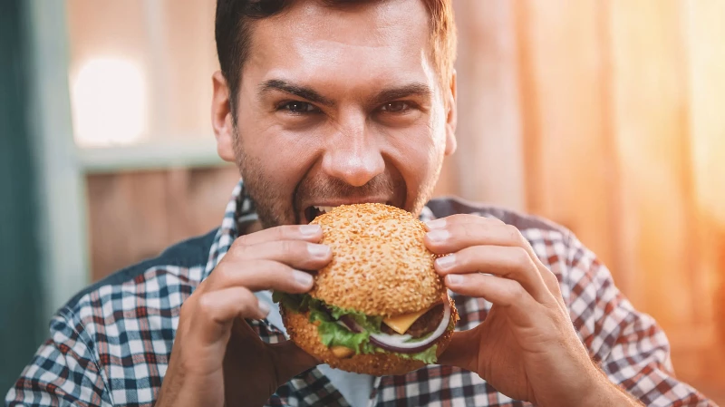 Чем избыток холестерина угрожает сердцу и сосудам?