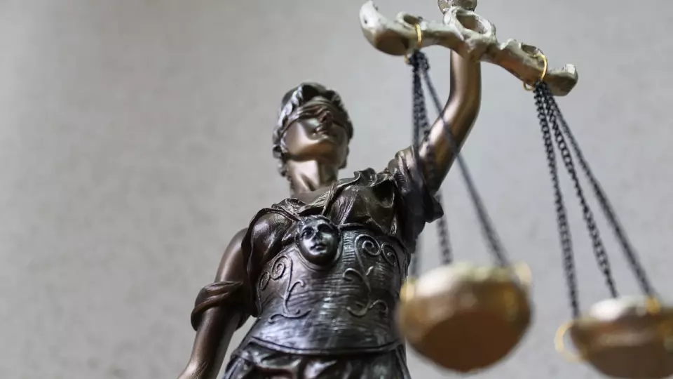 Жительницу Миасса оштрафовали за оскорбление шумных соседей