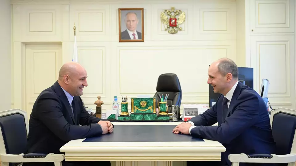 Состоялась встреча врио губернатора Свердловской области Дениса Паслера и полпреда в УрФО Артёма Жоги