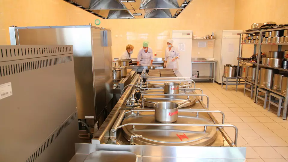 Против организатора питания в СУНЦ УрФУ готовят коллективный иск