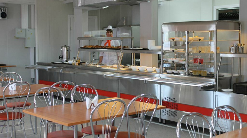 В Каменске-Уральском столовую на Трубном заводе закрыли на два месяца после отравления сотрудников