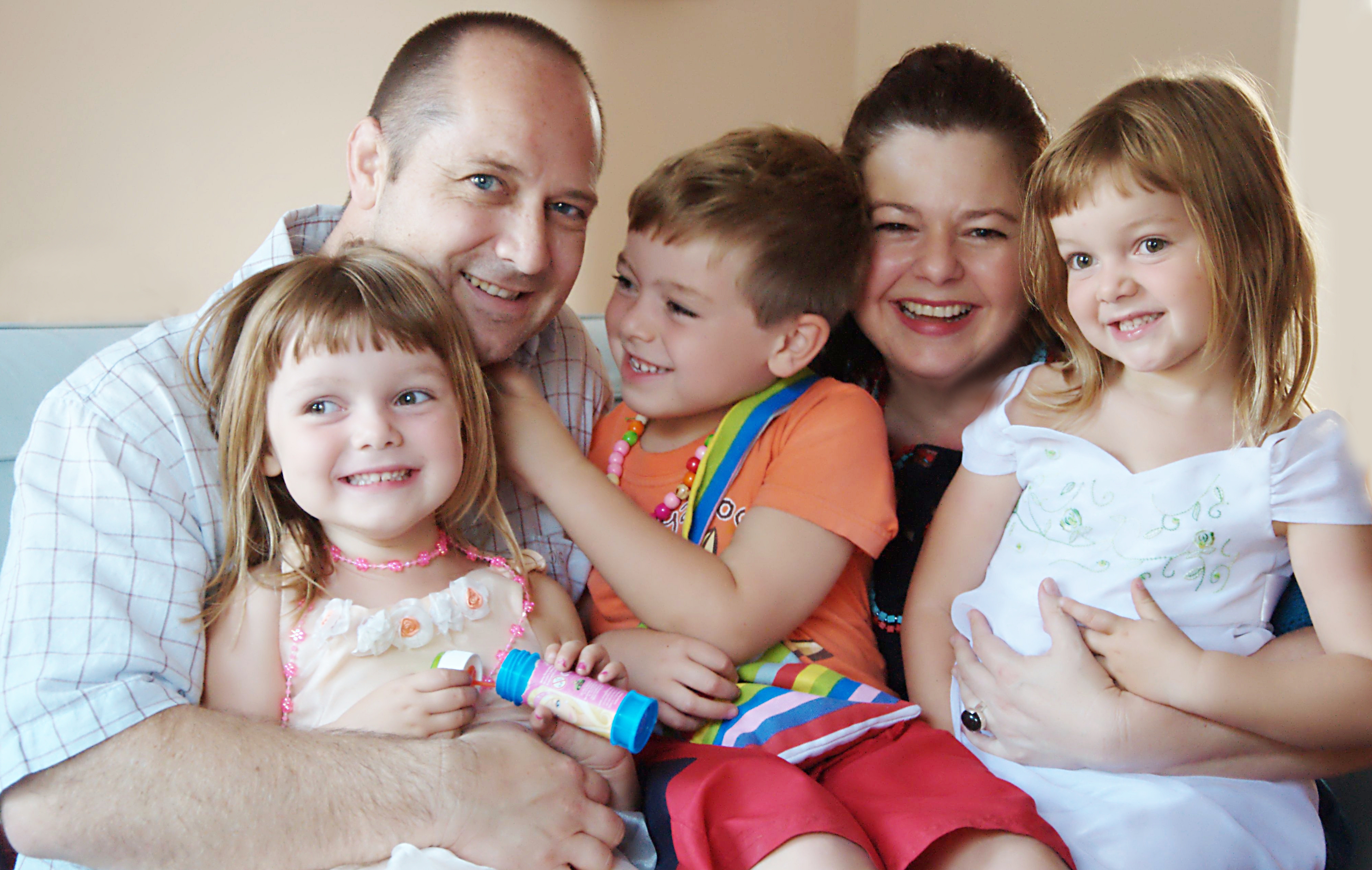 Семьям с детьми введут налоговые выплаты с 2026 года