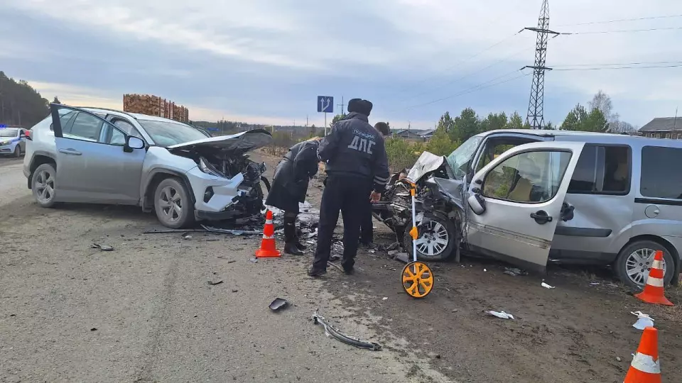 В ДТП на трассе Нижняя Салда – Алапаевск пострадали двое детей