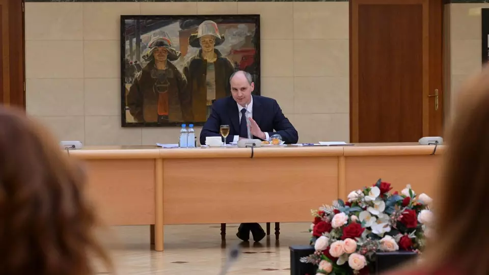 Врио губернатора Свердловской области встретился с руководителями СМИ