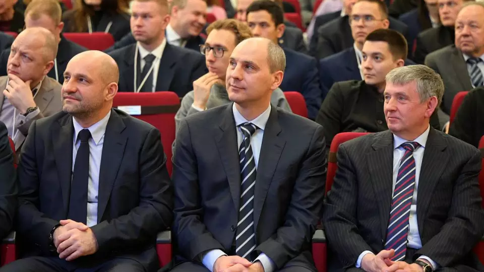 Денис Паслер выступил перед участниками молодежного форума в УрФУ