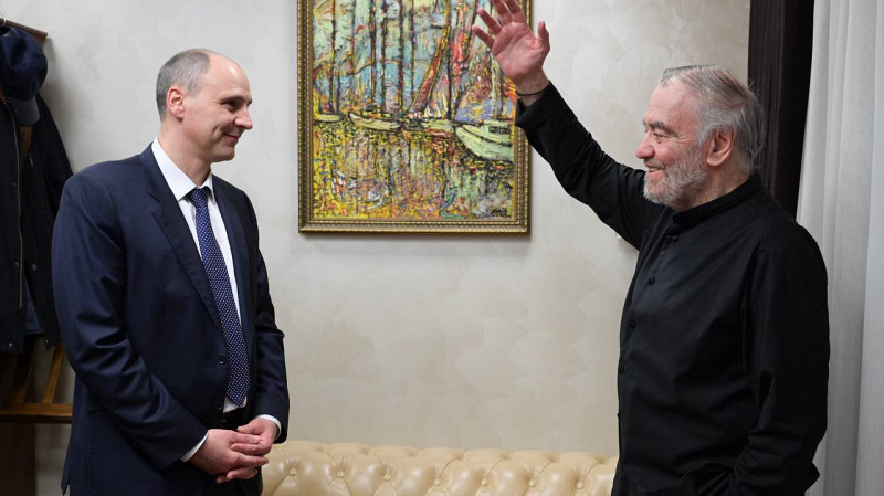 Денис Паслер встретился с известным дирижером Валерием Гергиевым