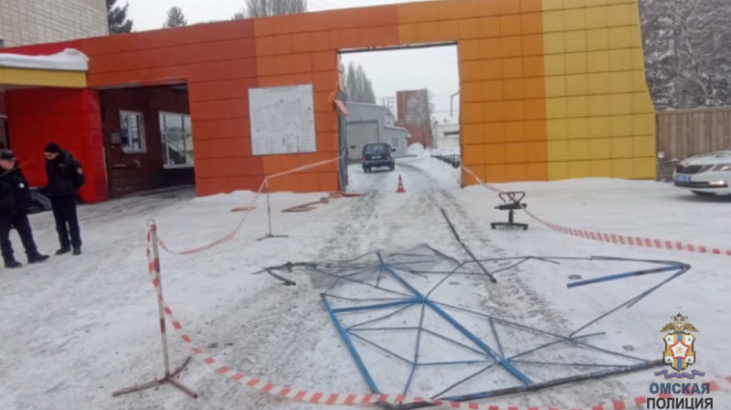 Жители Омска украли 2,5 тонны мяса с фабрики