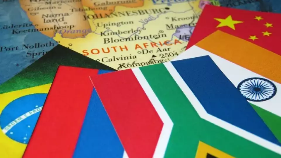 Страны БРИКС отложили создание единой валюты