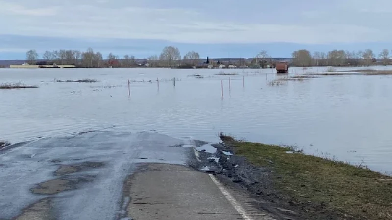 В Тюменской области решили увеличить зону ЧС из-за наводнения