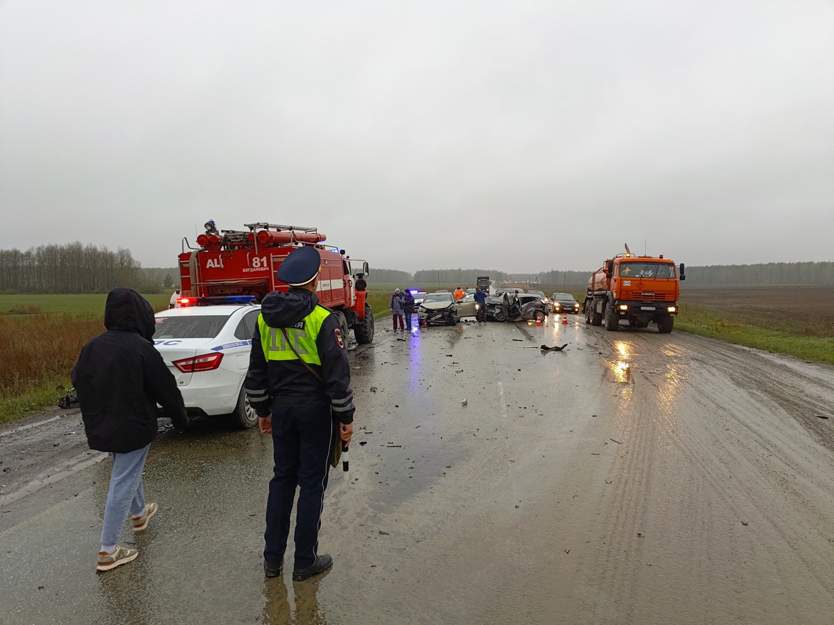 В ДТП на трассе погибли два человека