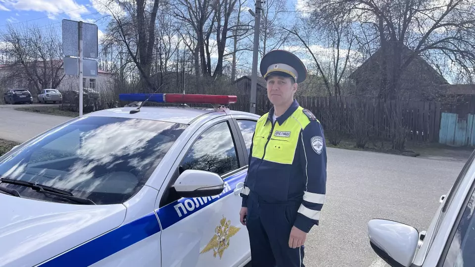 Сотрудники ГИБДД Свердловской области дважды за вечер предотвратили ЧП
