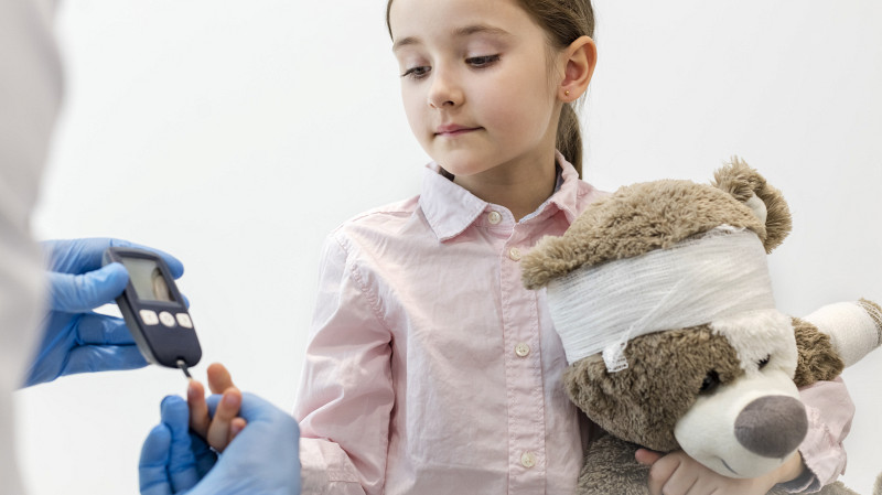 Врачи бьют тревогу: у российских детей все чаще диагностируют диабет