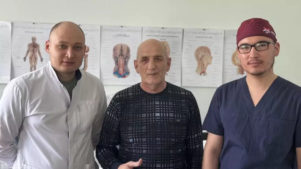 В Асбесте врачи помогли мужчине заговорить сразу после удаления тромба