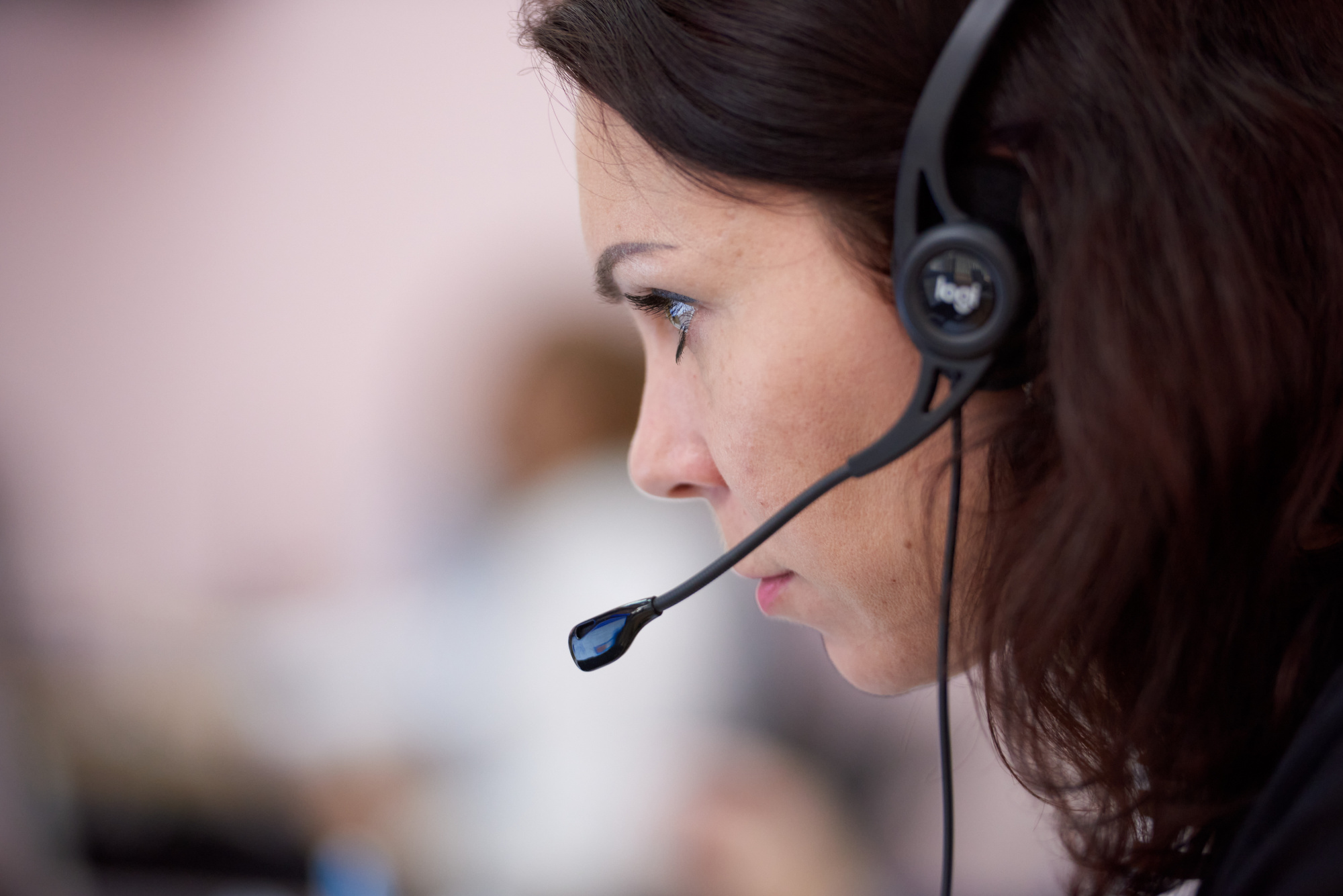 С начала года на горячую линию помощи участникам СВО поступило почти 1300 звонков