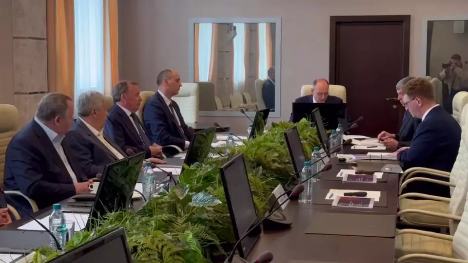 В заседании Наблюдательного совета УрФУ принял участие глава региона