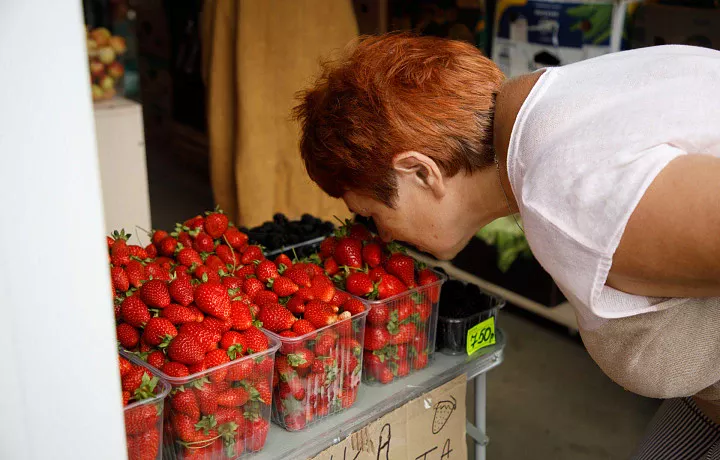 Как выбрать свежую и качественную клубнику