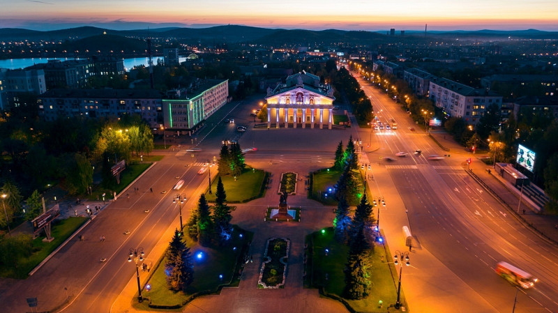 Денис Паслер отправился с рабочим визитом в Нижний Тагил