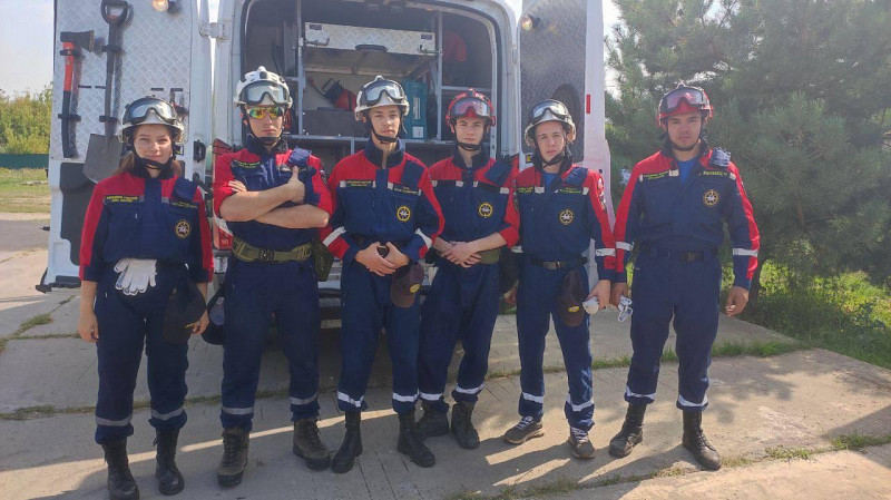 Президент отметил работу уральских студентов-спасателей в Курской области