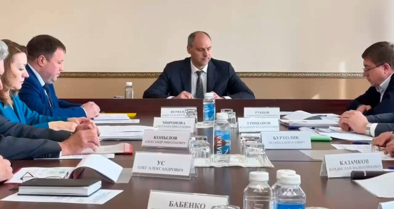 Глава Свердловской области обсудил ремонт ЖКХ в Североуральске