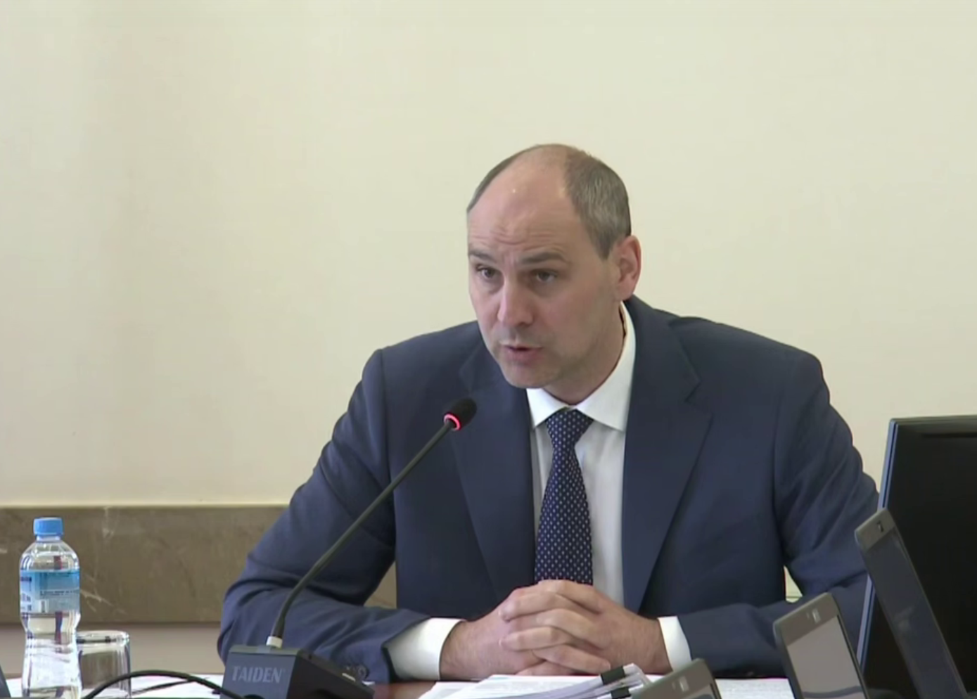 Денис Паслер потребовал отчеты о привлечении инвестиций в Свердловскую область