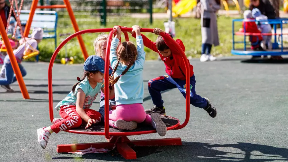 Денис Паслер: Свердловская область – территория счастливого детства