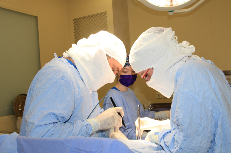 Сургутские онкологи успешно провели операцию при 4-й стадии рака матки