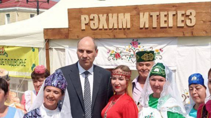 Денис Паслер поздравил жителей Красноуфимска с Днём города