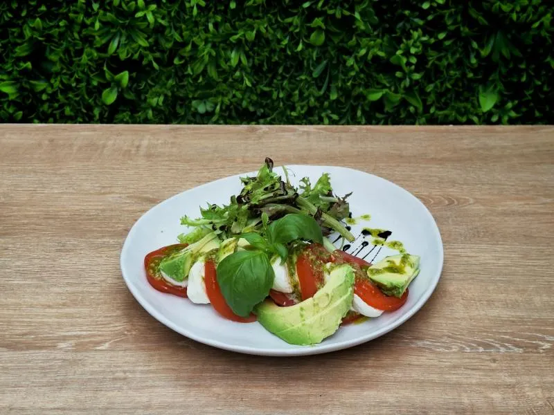 Самарский нутрициолог рассказал о важности сбалансированного питания в летний период