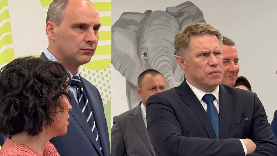 Министр здравоохранения Мурашко осмотрел места строительства медобъектов в Екатеринбурге