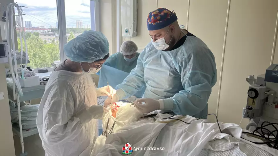 Уральские врачи спасли мальчика с челюстной патологией, от которого отказалась мать