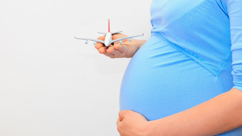 Врач Аверьянова предупредила о рисках перелетов для беременных