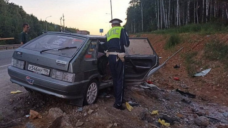 19-летний водитель ВАЗа устроил смертельное ДТП под Ревдой