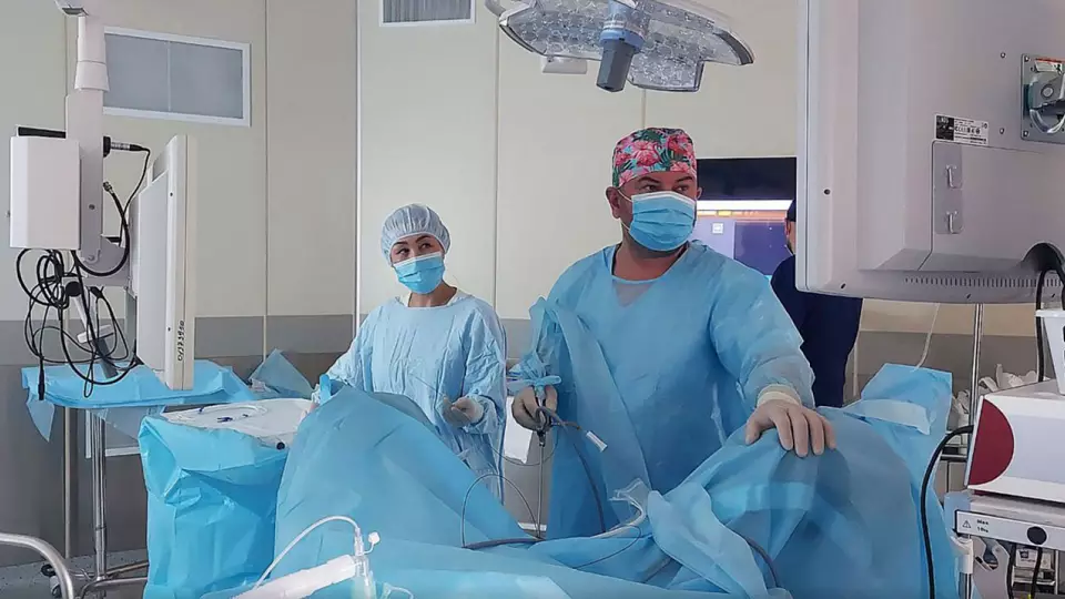 Врач в Новом Уренгое извлек 15 камней из почки пациента