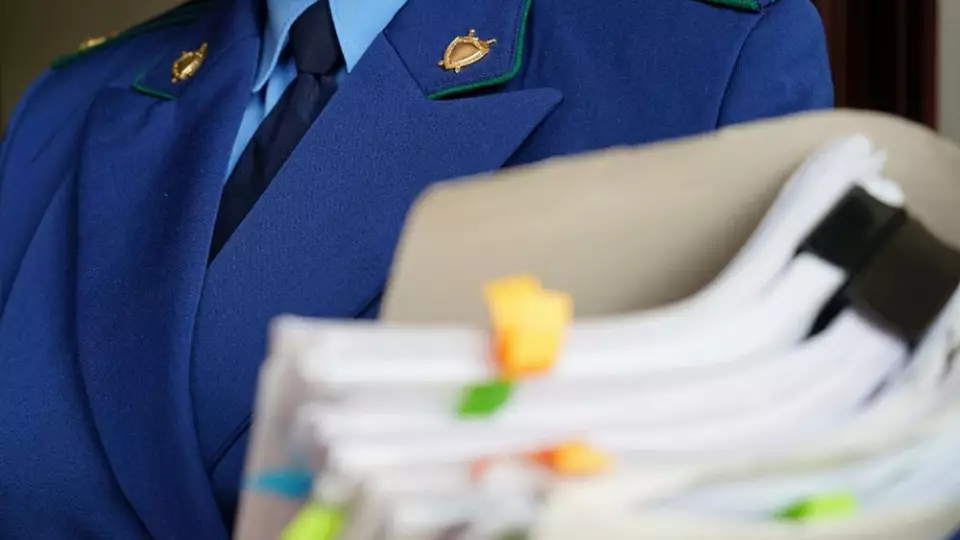 Прокуратура выявила  365 нарушений трудовых прав педагогов в школах