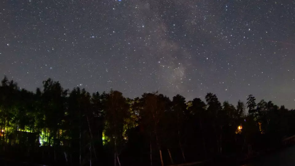 Ученые научились предсказывать падение метеоритов на Землю